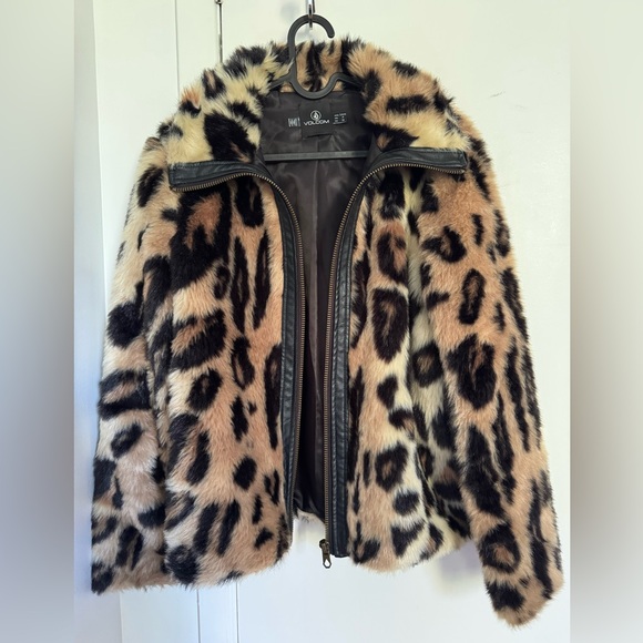 Manteau Volcom veste fausse fourrure léopard faux fur bomber jacket cheetah - Picture 3 of 4